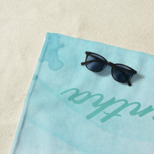 Serviette De Plage Aquarelle Beach Sable Monogram Beach Towne (En situation)