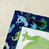 Serviette De Plage Aquarelle bleue Dinosaure Personnalisée T-Rex (En situation)
