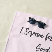 Serviette De Plage Aquarelle Crème de glace rose personnalisée (En situation)