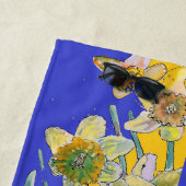 Serviette De Plage Aquarelle florale jonquille bleu marine (En situation)
