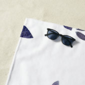 Serviette De Plage Aquarelle rose chaud Monogramme (En situation)