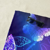 Serviette De Plage Arrière - plan aux papillons de nuit (En situation)