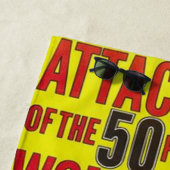 Serviette De Plage attaque de la femme de 50 pi (En situation)