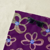 Serviette de plage aux fleurs de Bourgogne (En situation)
