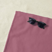 Serviette De Plage Avenir Chic M. Purple Cassis Monogramme (En situation)