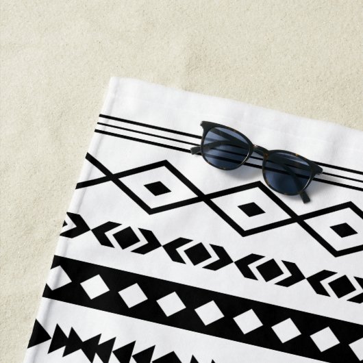 Serviette De Plage Aztec noir sur blanc Motifs mélangés Motif (En situation)