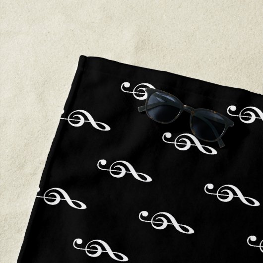 Serviette De Plage B/W notes musicales (clefs de treble) sur un cool (En situation)