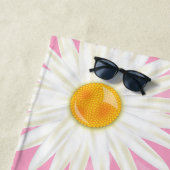 Serviette De Plage Baisson Blanc Sur Rose Avec Nom Personnalisé (En situation)