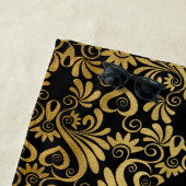 Serviette De Plage Balles d'or sur Monogramme noir (En situation)