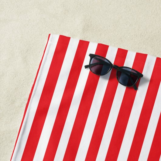 Serviette De Plage Bande blanche et rouge (En situation)