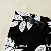 Serviette De Plage Bandes noires et blanches (En situation)