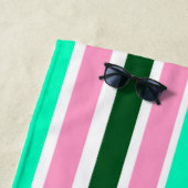 Serviette De Plage Bandes roses et vertes (En situation)