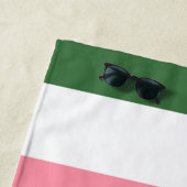 Serviette De Plage Bandes roses, vertes et blanches (En situation)