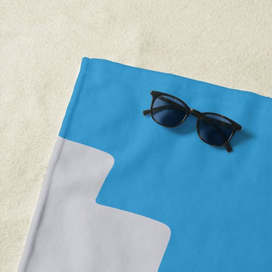 Serviette De Plage Barrière de l'église grecque contre ciel de l'île  (En situation)