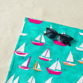 Serviette De Plage Bateaux à voile Motif Rose & Aqua (En situation)