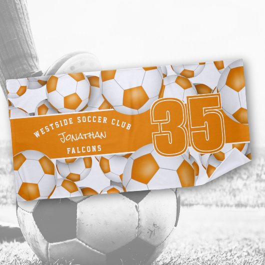 Serviette De Plage Beaucoup de balles de football orange blanc d'équi