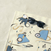 Serviette de plage beige moderne avec Motif Abstra (En situation)