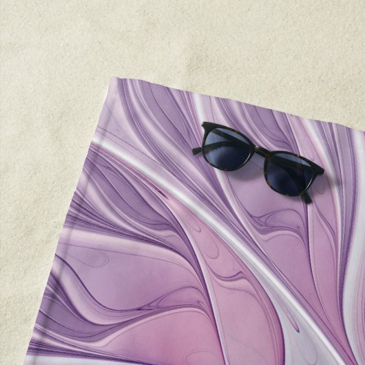 Serviette De Plage Belle Fleur rose moderne Fractal Art Abstrait (En situation)