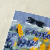 Serviette De Plage berger allemand dans le jardin fleuri art (En situation)