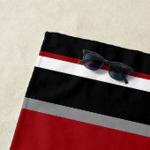 Serviette De Plage Black, Gray Red and White Stripes (En situation)