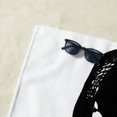 Serviette de plage Black Sky Dog (En situation)