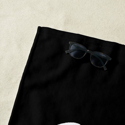 Serviette de plage blanche personnalisée du (En situation)