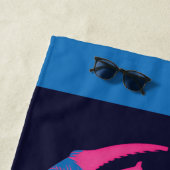 Serviette De Plage Bleu Beetle Rétrowave contre graphique (En situation)