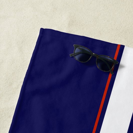 Serviette De Plage Bleu, blanc et rouge Classy (En situation)