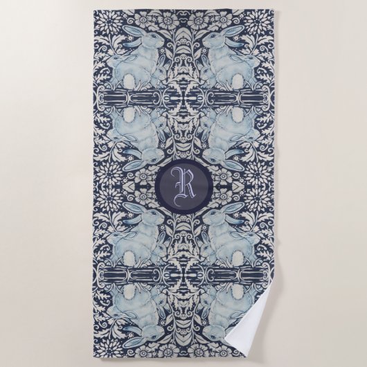 Serviette De Plage Bleu et blanc Lapin Lapin Floral Pâques Monogramme (Devant)