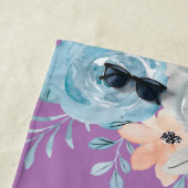 Serviette De Plage blush floral bleu minuit (En situation)
