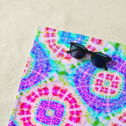 Serviette De Plage Boho Cravate teint violet bleu rose Motif (En situation)