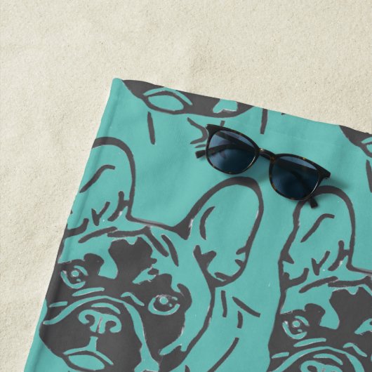 Serviette de plage bouledogue français (En situation)