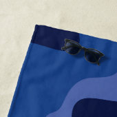 Serviette De Plage Brise de rivière bleu marine (En situation)