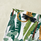Serviette De Plage Brown leopard in the tropical lush jungle leaves (En situation)