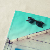 Serviette De Plage Cabane de vacances en bord de mer bleu turquoise (En situation)