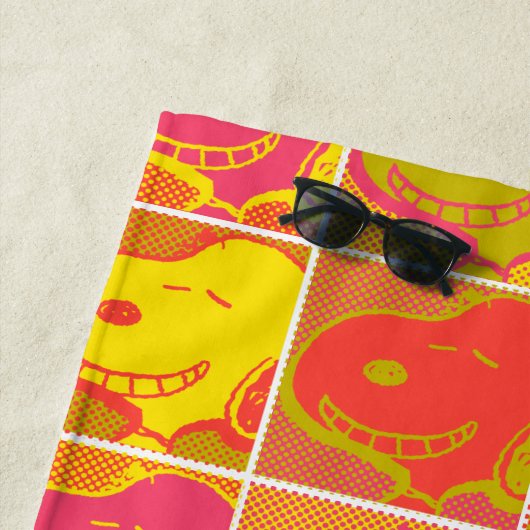Serviette De Plage cacahuètes | Snoopy Pop Art Motif (En situation)