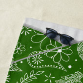 Serviette De Plage canicules en plumes d'artsy volleyball boho vert (En situation)