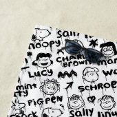 Serviette De Plage Caractères arachide Motif Graffiti (En situation)