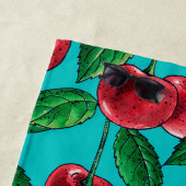 Serviette De Plage Cerises rouges sur turquoise (En situation)