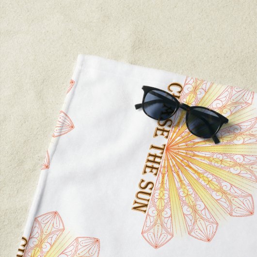 Serviette De Plage Chase The Sun Mandala Rays Art (En situation)
