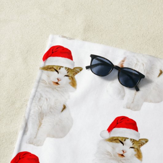 Serviette De Plage Chat avec Casquette Père Noël (En situation)