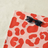 Serviette De Plage Cheetah Motif imprimé rouge (En situation)
