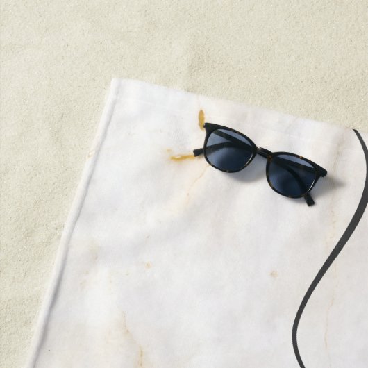 Serviette De Plage Chic moderne Monogramme Marbre look personnalisé (En situation)