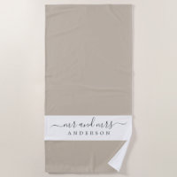 Chic Newlysée M. Mme Gray White Monogrammed
