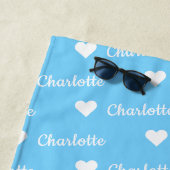 Serviette De Plage Ciel bleu Nom répétitif Script Heart Beach Towel (En situation)