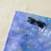 Serviette De Plage Ciel de nuit Abstrait Galaxy Turquoise violet bleu (En situation)