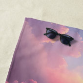 Serviette De Plage Ciel d'été rose (En situation)