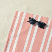 Serviette De Plage City Chic Boho rose rayé (En situation)