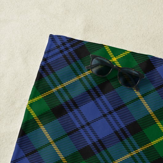 Serviette de plage Clan Gordon Tartan (En situation)
