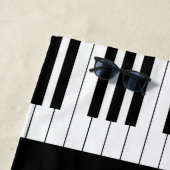 Serviette De Plage Clavier pour piano, noir et blanc (En situation)